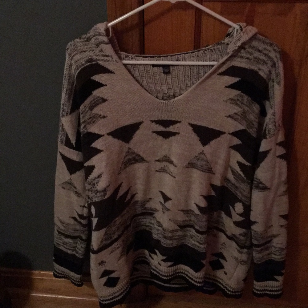 American eagle Aztec sweater